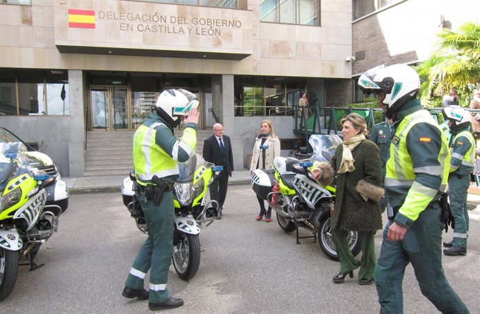 Salgueiro con las nuevas motos de la Guardia Civil 21-03-2018