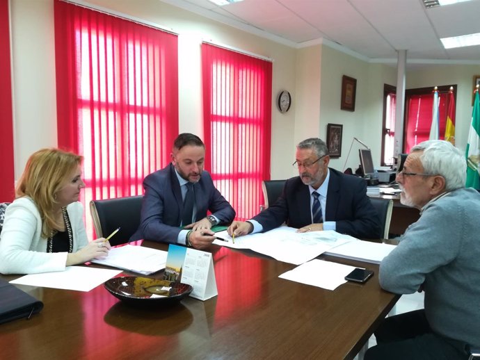 La Junta Y Ayuntamiento De Albox Firman Un Acuerdo