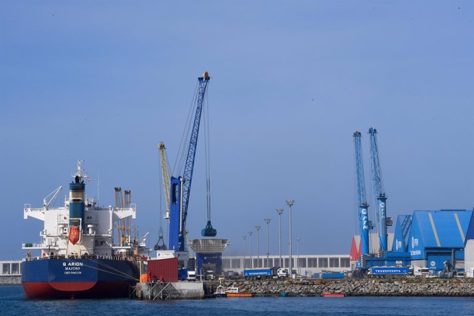 Los tráficos del Puerto de A Coruña crecen