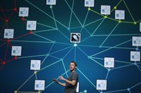 Zuckerberg dice estar dispuesto a comparecer ante el Congreso de EEUU por el caso de la filtración de datos