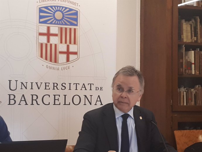 El rector de la Universitat de Barcelona, Joan Elias