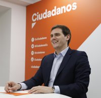 Rivera garantiza que Ciudadanos seguirá apoyando el 155 hasta que haya un presidente "limpio" de la Generalitat 