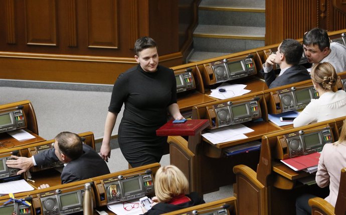 Nadiya Savchenko en el Parlamento ucraniano, antes de ser arrestada