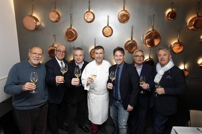 C.Serrahima, F.Gurucharri, Q.Vila, J.M.Freixa, C.Latre, S.Martí, J.Muñoz