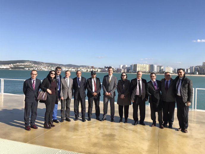 Delegación de Málaga en el puiero de Tanger 
