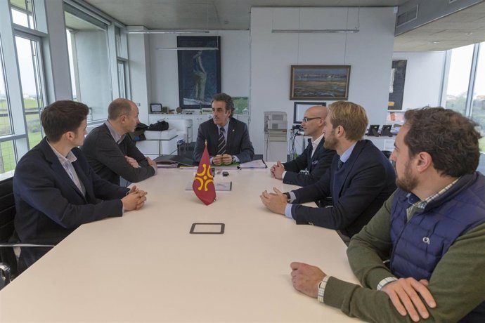 Martin se reúne con responsables de Adamo