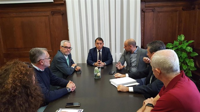 Reunión entre el Ayuntamiento y Fepeco