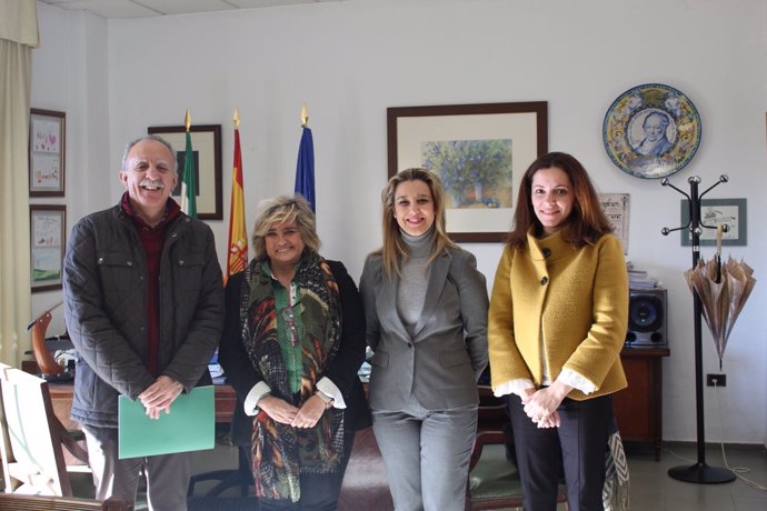 Alcalá de Guadaíra y Junta firman convenio sobre educación