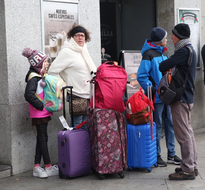 Turistas pasan la Navidad en Madrid