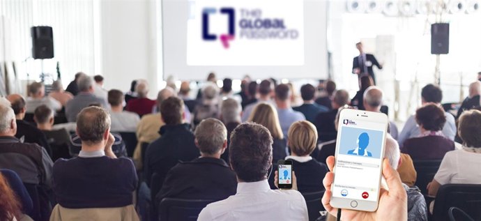 Conferencia con traducción ofrecida por The Global Password