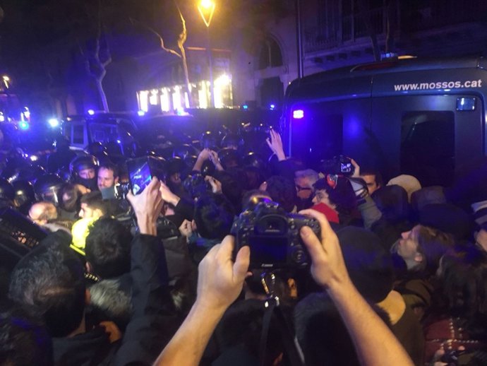 Protesta per l'encarcalmiento de Jordi Turull i polítics sobiranistes