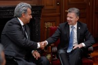 Santos se compromete a reforzar la seguridad en la frontera con Ecuador
