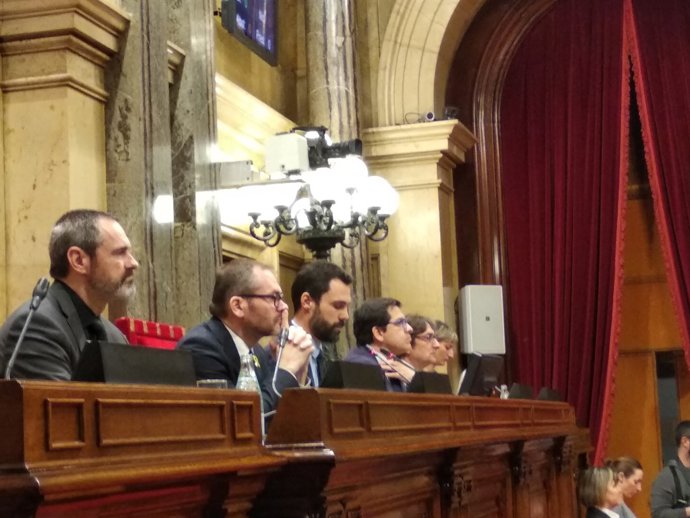 El president del Parlament, Roger Torrent, en el ple d'investidura