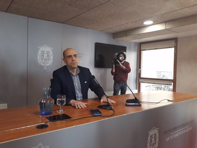 El alcalde de Alicante, Gabriel Echávarri, este lunes