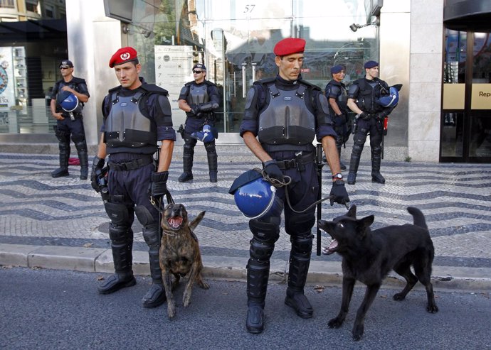 Policía en Lisboa