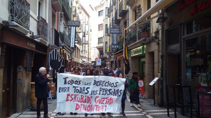 Manifestación contra el racismo en Pamplona
