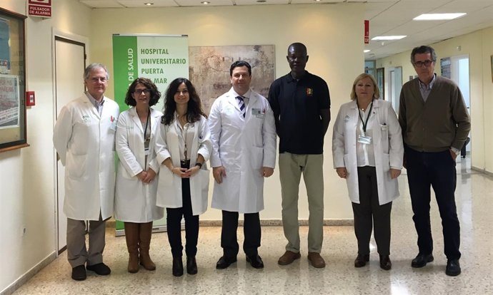 Un cirujano de la República del Chad en el Hospital de Cádiz