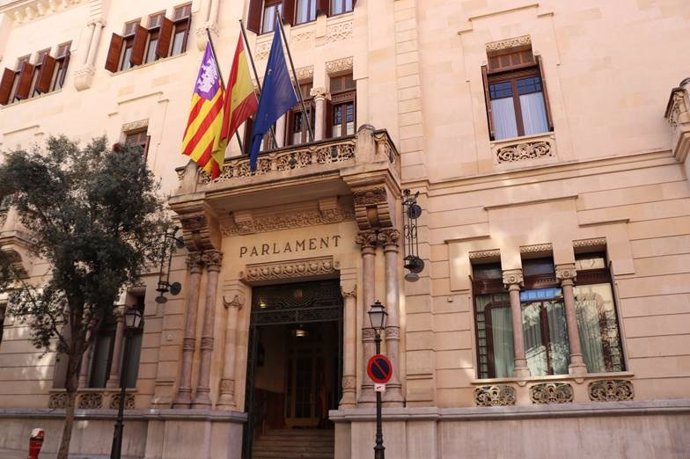 Fachada del Parlament balear. Imagen de archivo.