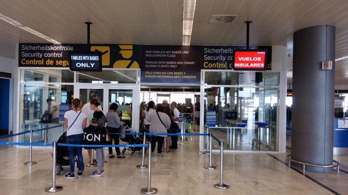Control de seguridad del aeropuerto de Fuerteventura
