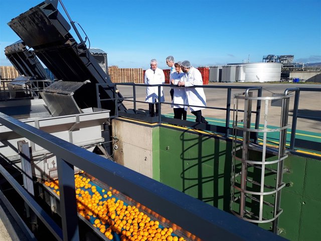 1 Nota Y 2 Fotos Junta