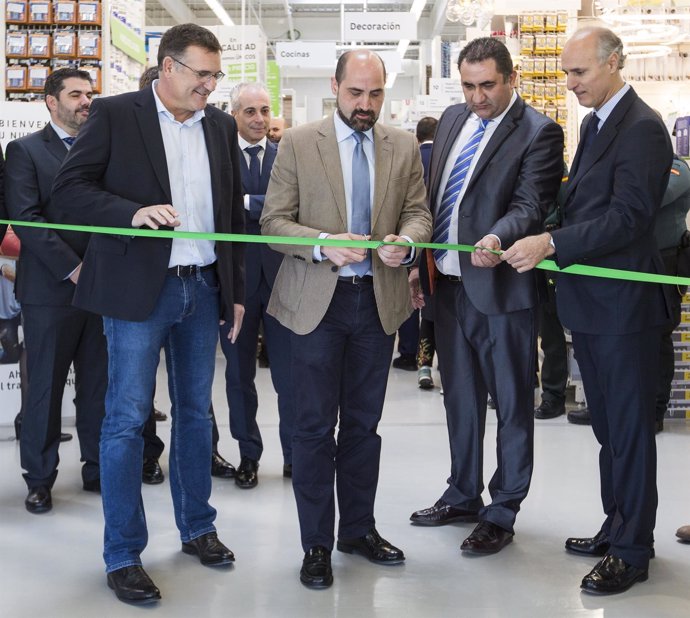 Apertura de nueva tienda de Leroy Merlin en Colmenar (Madrid)