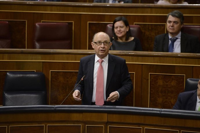 Cristóbal Montoro, ministro de Hacienda