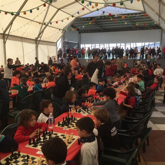 La Carpa de Actividades Múltiples ha acogido las distintas partidas de ajedrez.