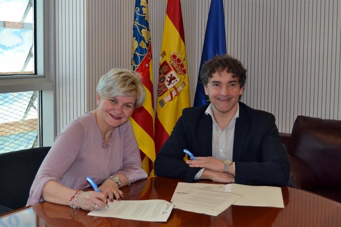Firma de la adhesión del Patronat de Turisme al Código Ético Mundial de Turismo