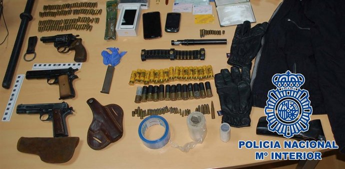 La Policía Nacional detiene al auto de un atraco en una discoteca