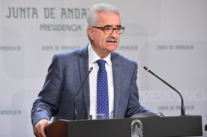 Manuel Jiménez Barrios, vicepresidente de la Junta, tras el Consejo de Gobierno