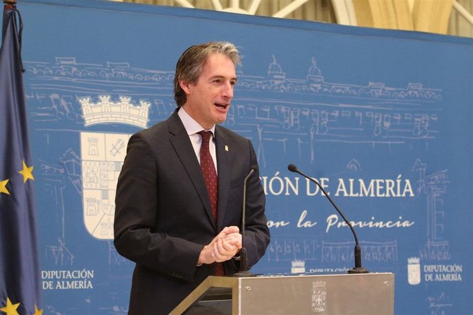 El ministro de Fomento, Íñigo de la Serna