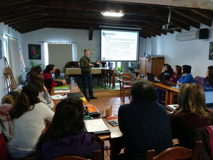Curso sobre alojamiento rural 