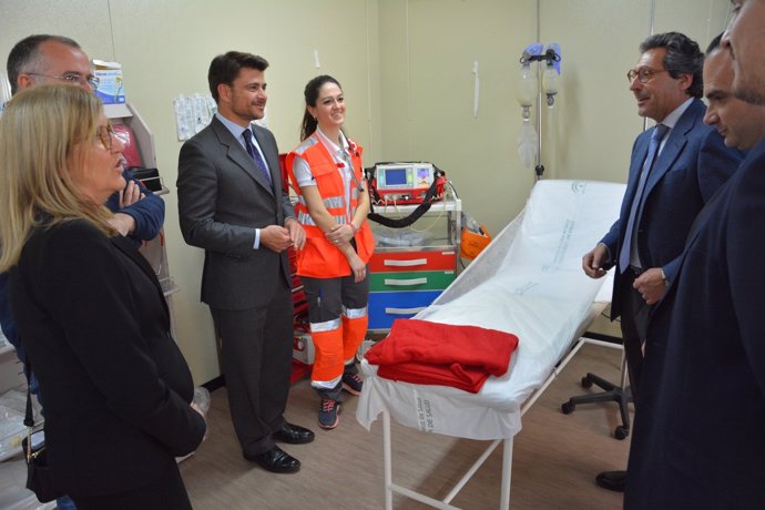 Beltrán Pérez visita el dispositivo de Cruz Roja