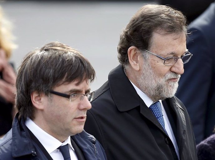 Rajoy y Puigdemont / Archivo