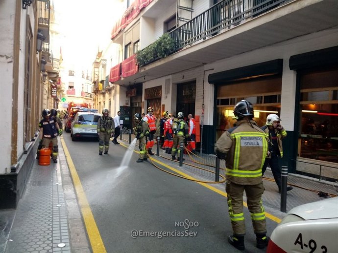 Incendio en la calle Amor de Dios de Sevilla