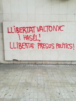 Pintadas en la sede de Cs de Lleida