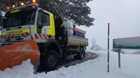 La nieve dificulta la circulación en Galicia y obliga a cortar un tramo de la A-54