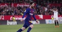 Un minuto de Suárez y Messi para salvar el invicto en el Pizjuán