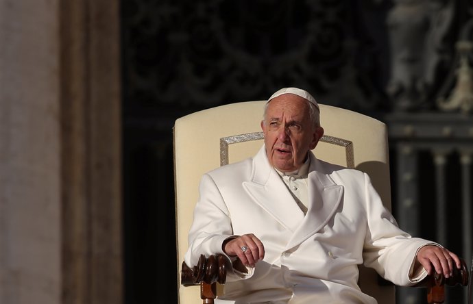 El Papa Francisco en la plaza de San Pedro del Vaticano