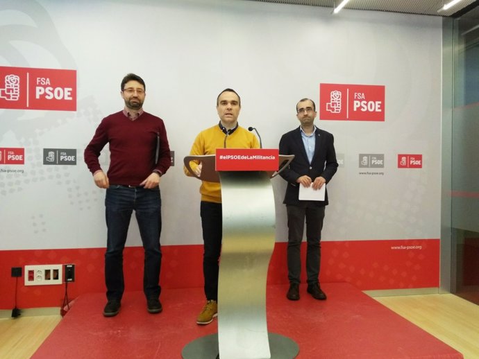 Enrique Fernández, Iván Fernández y José Víctor Rodríguez en la FSA.