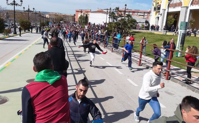 Celebración del toro embolao en Los Barrios (Cádiz)