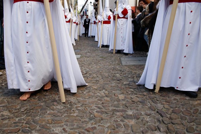 PROCESIÓN DE LA AURORA, REINA DEL BARRIO DEL ALBAICIN (GRANADA)