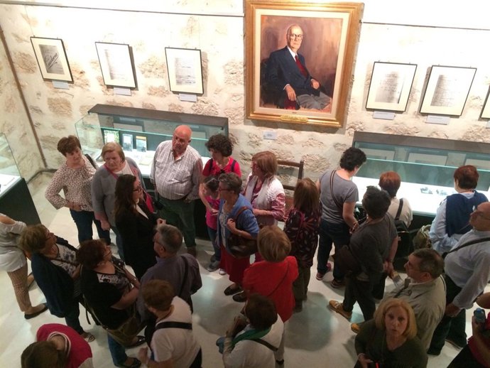 Turistas en el Castillo de Torija (Guadalajara)