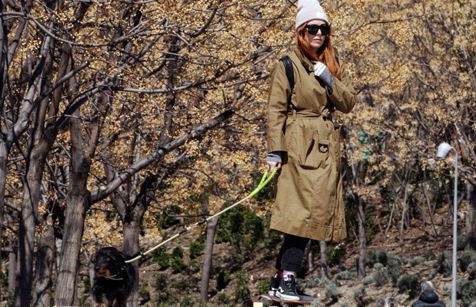 Blanca suárez con su perro pistacho