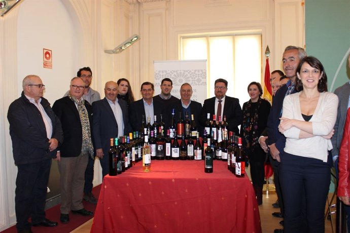 Reunión de presentación de la Denominación de Origen Vinos de Granada