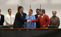 El Gobierno colombiano y el ELN retoman este lunes el diálogo de paz para pactar una tregua indefinida