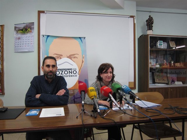 Miguel Ángel Ceballos y María Sánchez en rueda de prensa. 3-4-2018