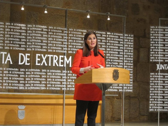 La portavoz de la Junta de Extremadura, Isabel Gil Rosiña                   