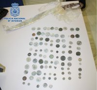 Dos detenidos en Granada con material arqueológico, una plantación de marihuana y munición en su domicilio