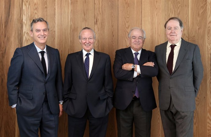Alberto Terol, Josep Piqué, Daniel García-Pita i Carlos Martínez de Campos